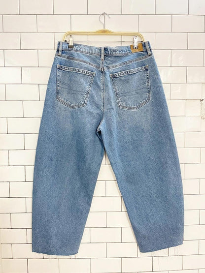 american eagle barrel leg jeans - good market thrift store