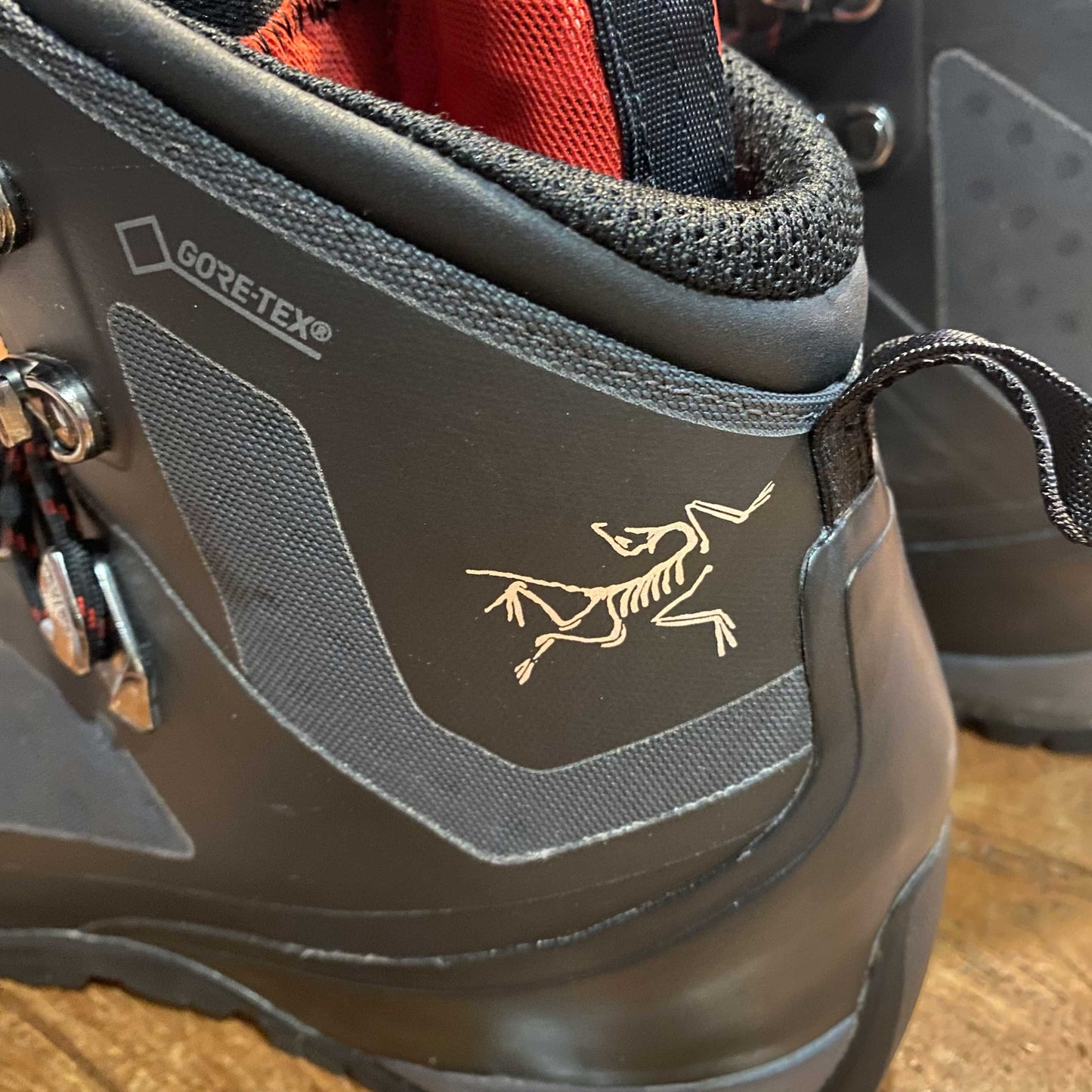 arc'teryx acrux TR gore-tex hiking boot - size M7/W9