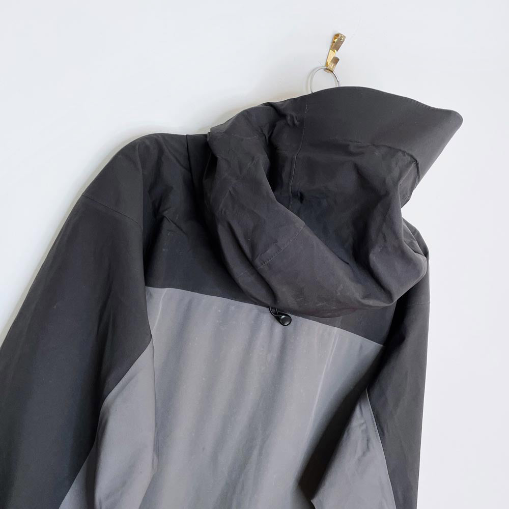 arc'teryx alpha comp hooded gore-tex jacket