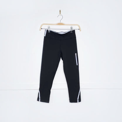 lululemon track attack crop luxtreme