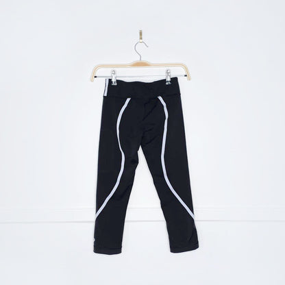 lululemon track attack crop luxtreme
