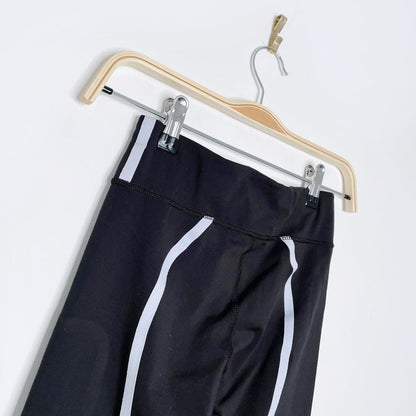 lululemon track attack crop luxtreme