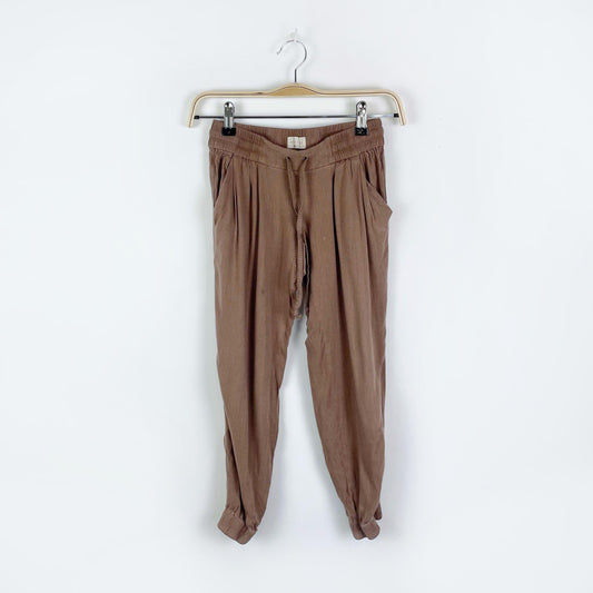 aritzia azure skies los feliz joggers - size xxs