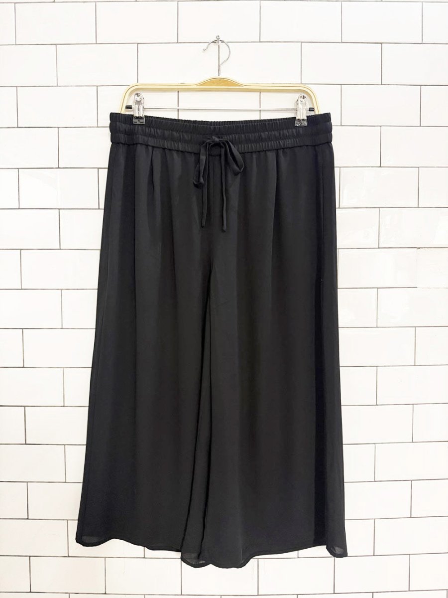 babaton luiz wide leg flowy cropped pants | aritzia - good market thrift store