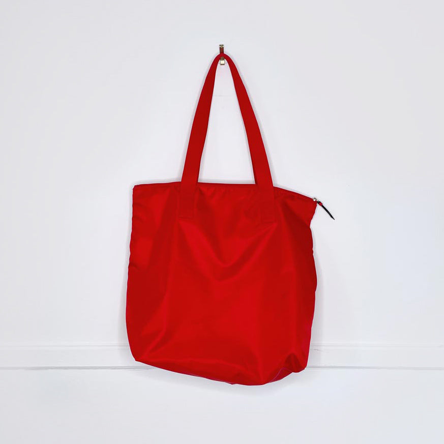 victoria's secret heart zipper tote