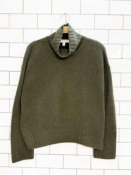 banana republic 100% cashmere mock neck boxy knit sweater - good market thrift store