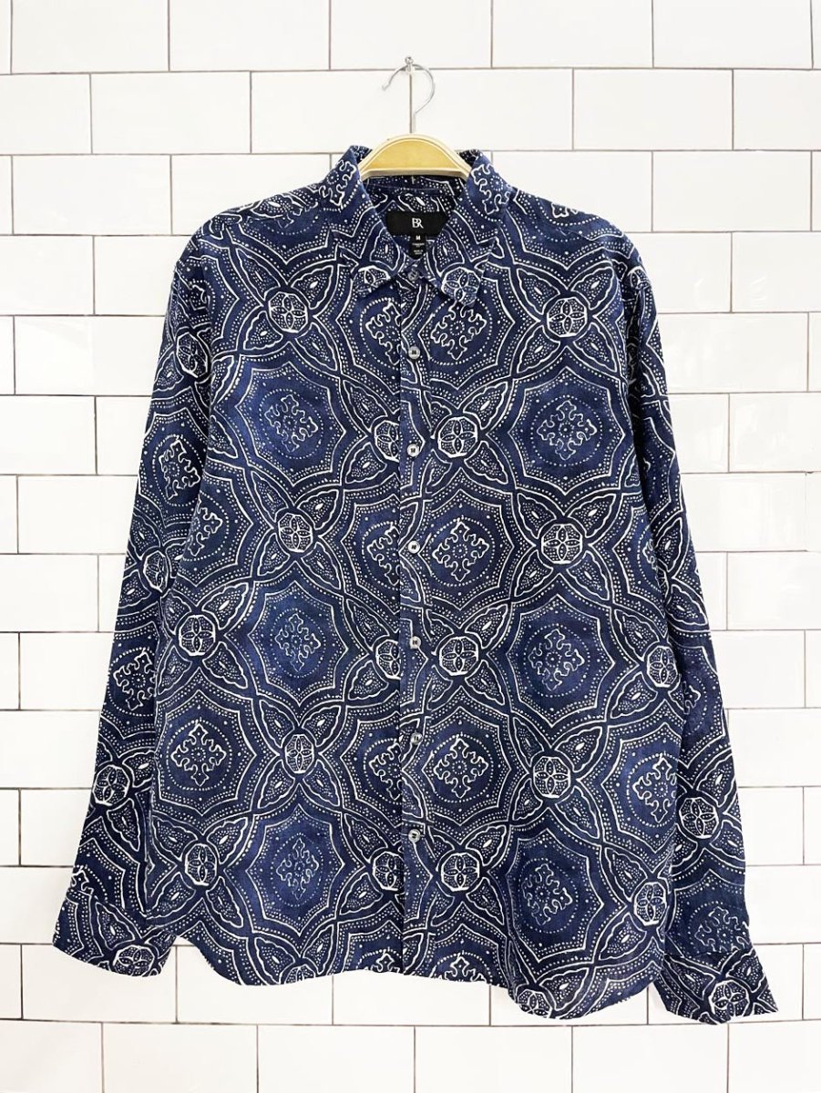 banana republic 100% linen indigo batik dye full button shirt | made in India - good market thrift store