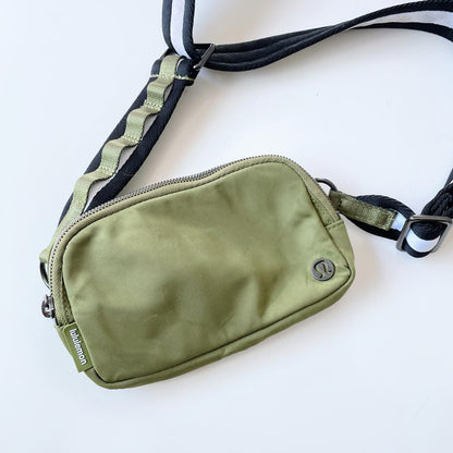 lululemon everywhere crossbody belt bag