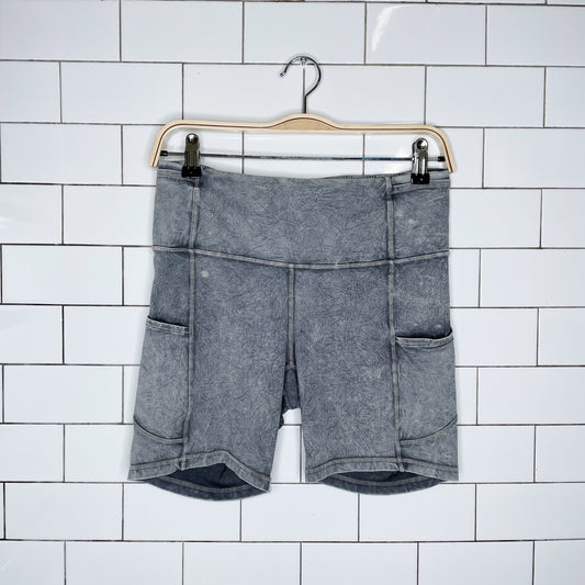 lululemon 2020 fast and free bike short - size 8