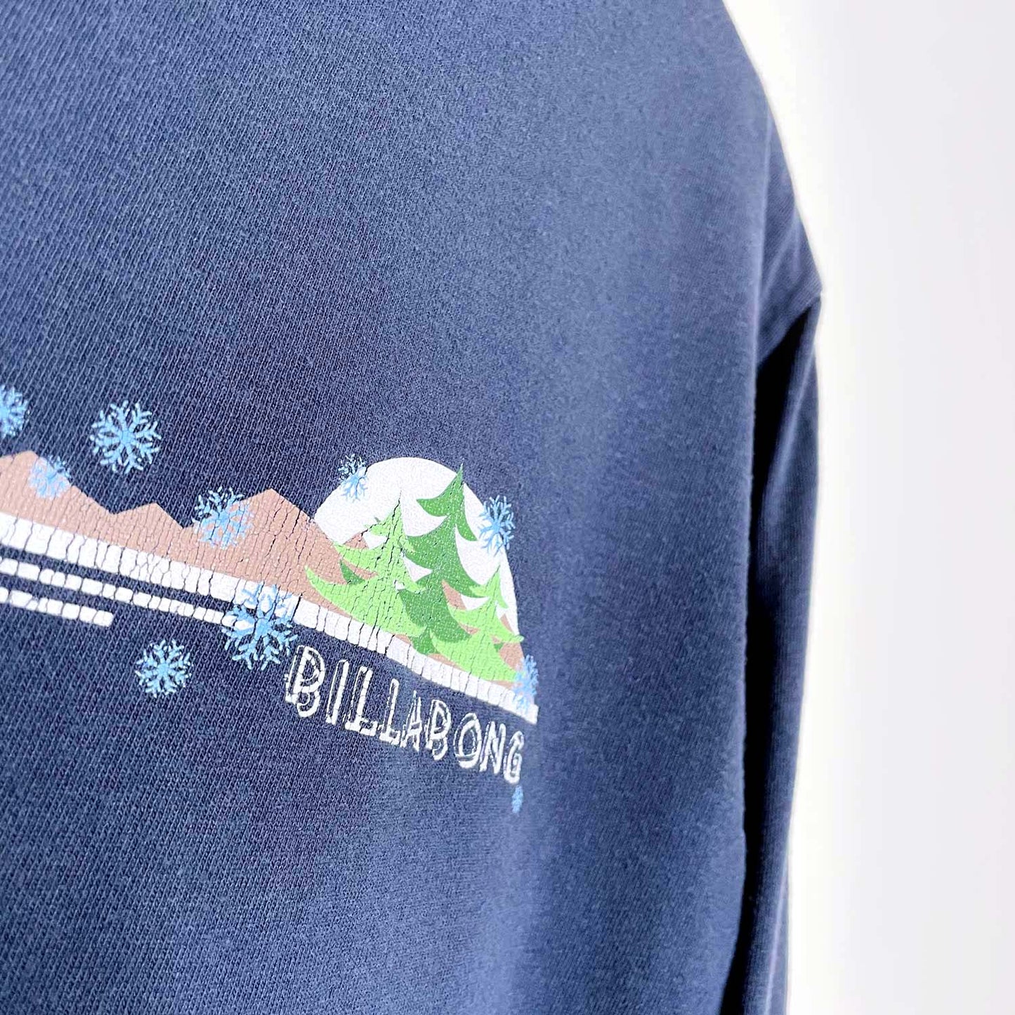 vintage y2k billabong winter scene long sleeve - size medium