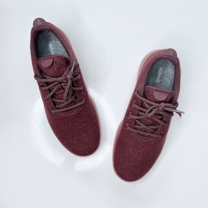 allbirds men's wool runners in hazy burgundy sienna 1021 - size M12