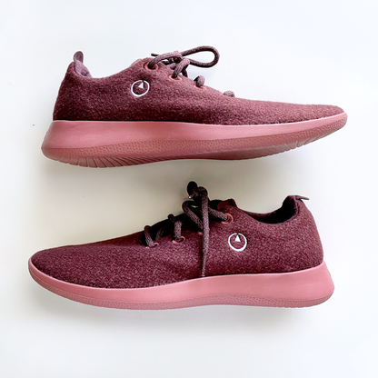 allbirds men's wool runners in hazy burgundy sienna 1021 - size M12