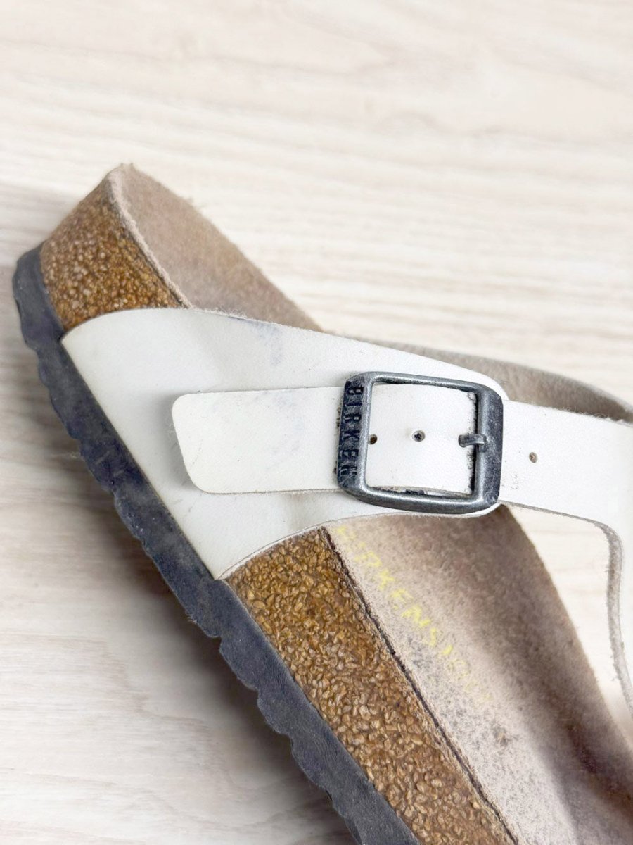 birkenstocks gizeh leather sandals | made in Germany - good market thrift store