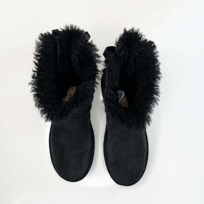 ugg classic bailey II double bow black sheepskin boot - size 9
