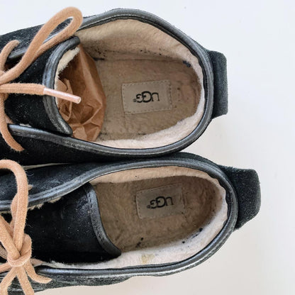 ugg maksim shearling chukka short boot