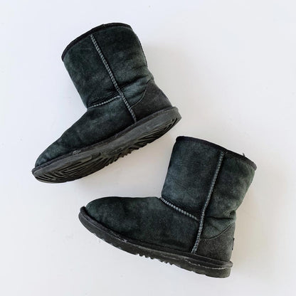 ugg classic short black sheepskin boots