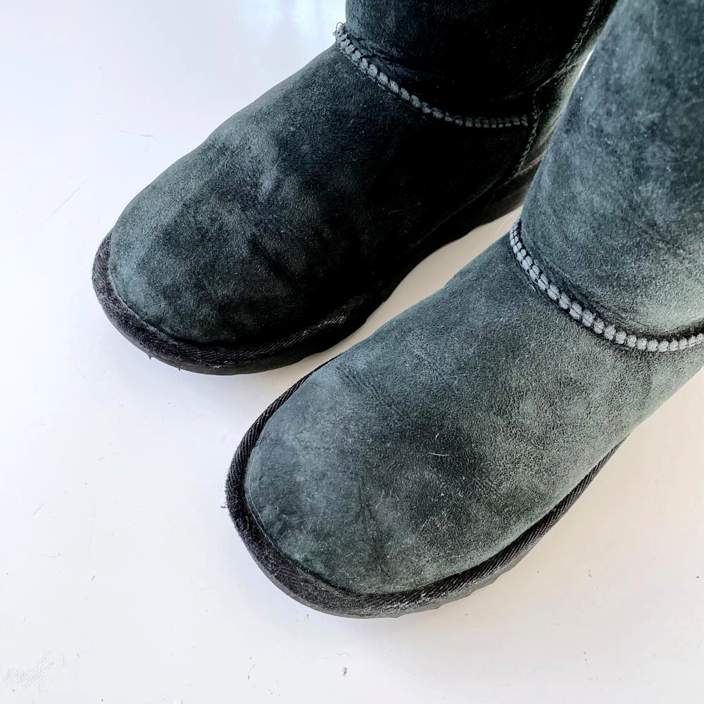 ugg classic short black sheepskin boots
