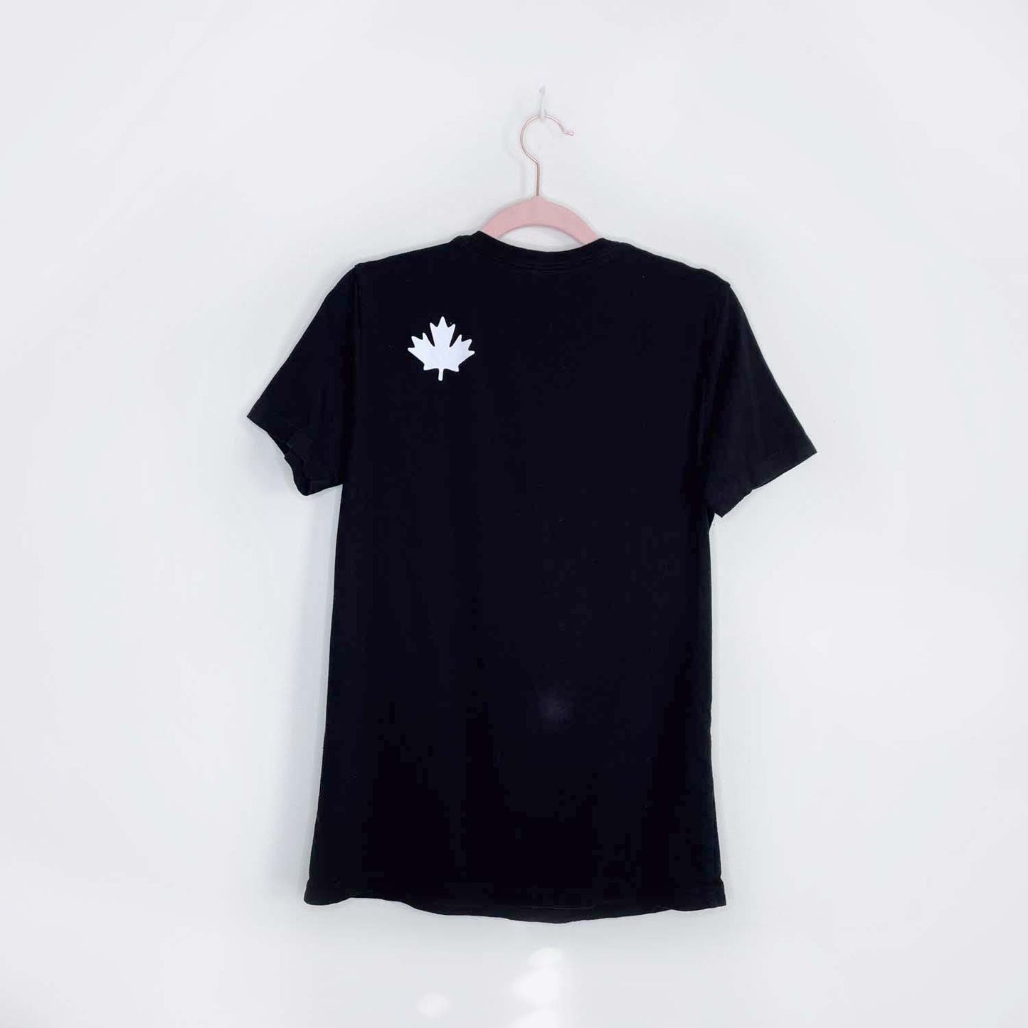 roots original cooper beaver tee - size small