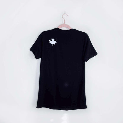 roots original cooper beaver tee - size small