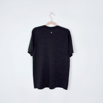 lululemon metal vent tech short sleeve - size medium