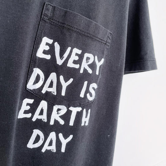 patrick assaraf x earth activist pocket tee