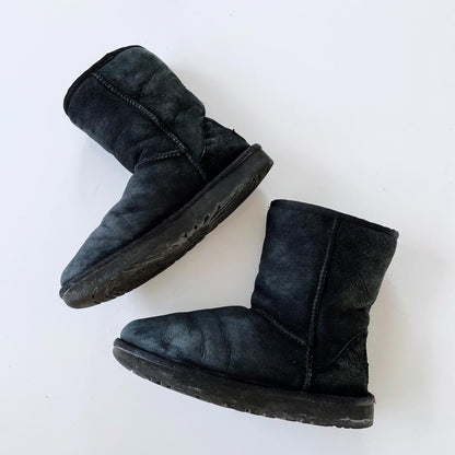 ugg classic short black sheepskin boots