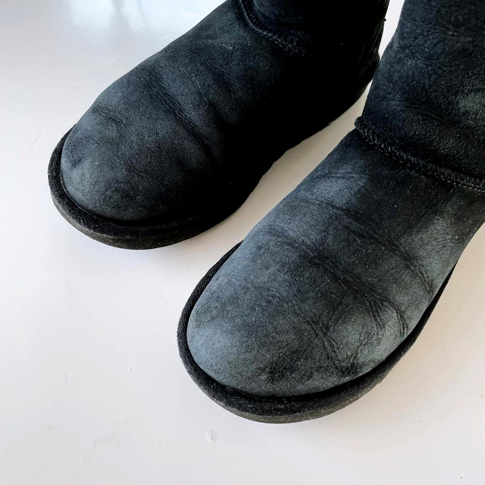ugg classic short black sheepskin boots