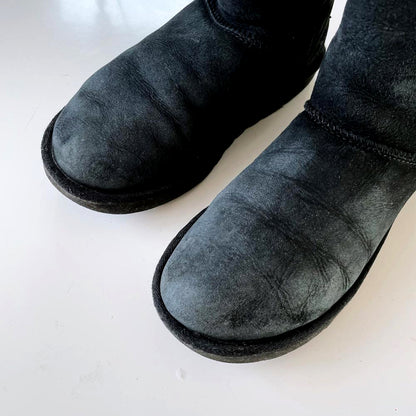 ugg classic short black sheepskin boots