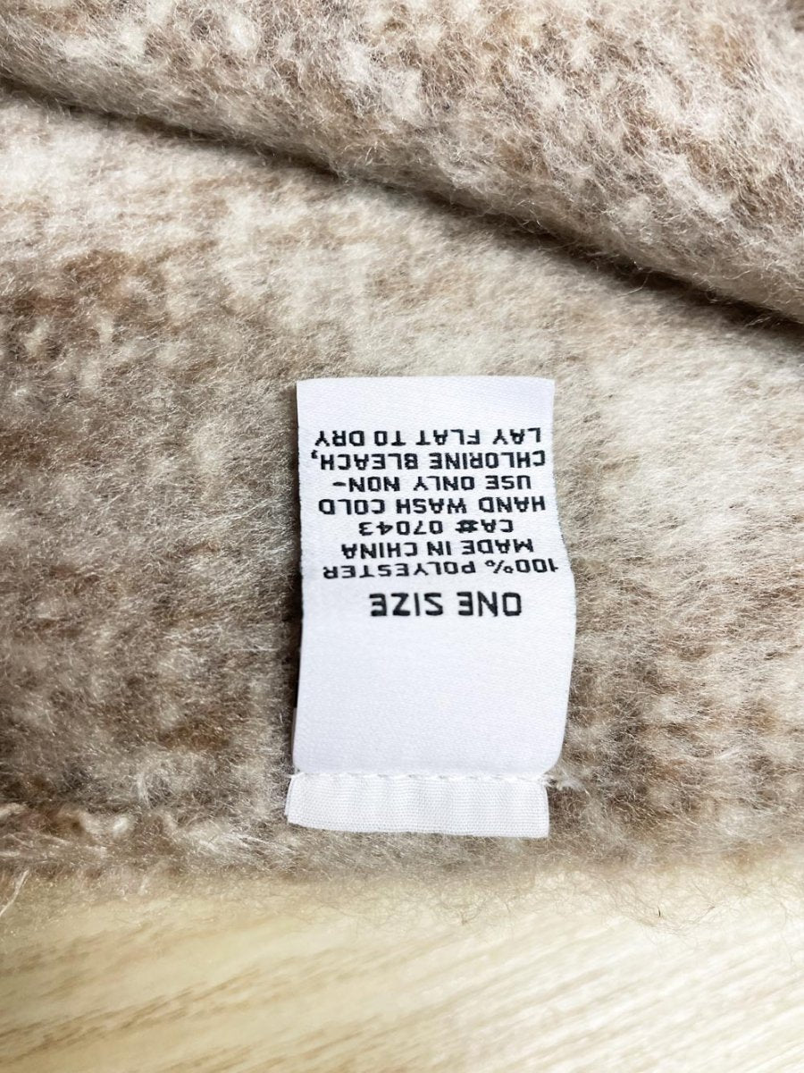 blondo fuzzy neutrals plaid scarf - good market thrift store