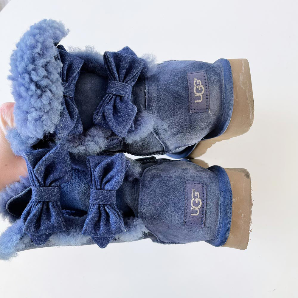 ugg bailey bow II blue sheepskin boot