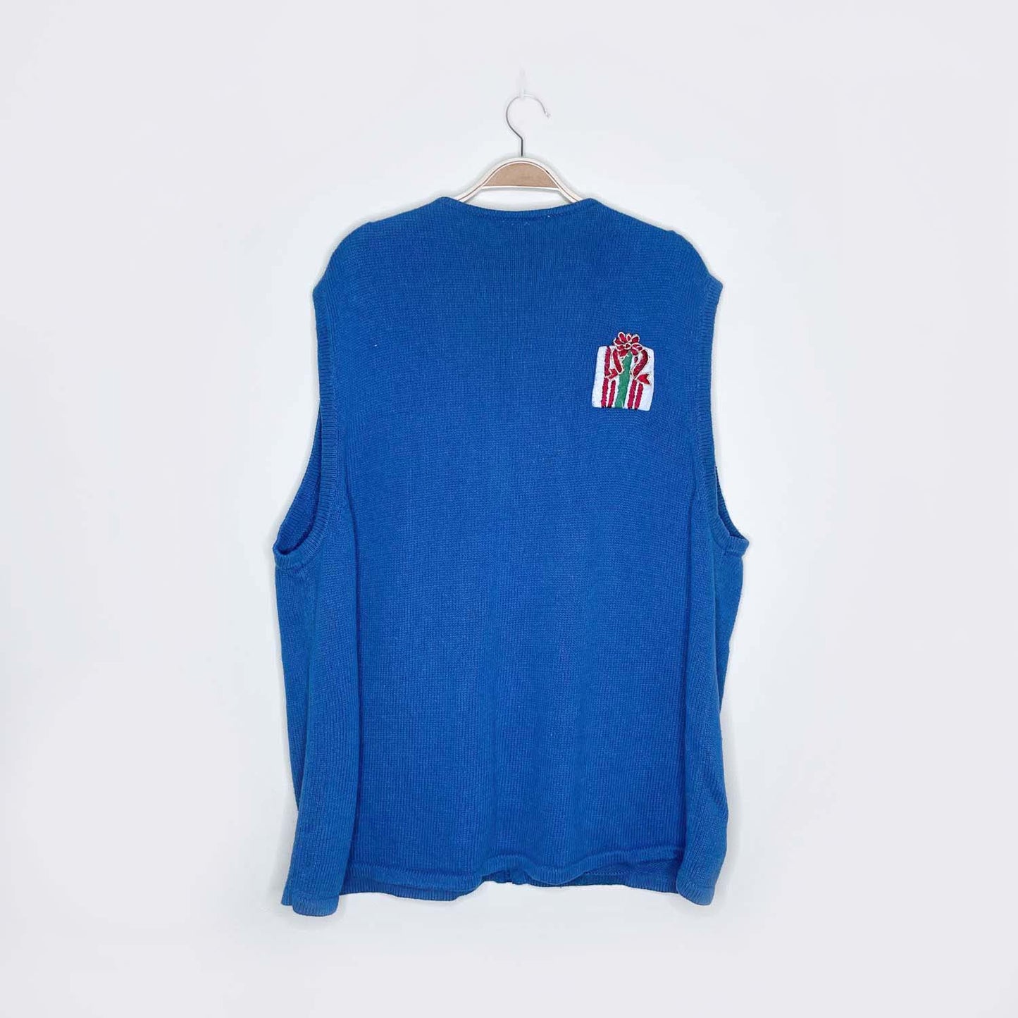 blue knit holiday presents and teddy bear vest - size 3xl