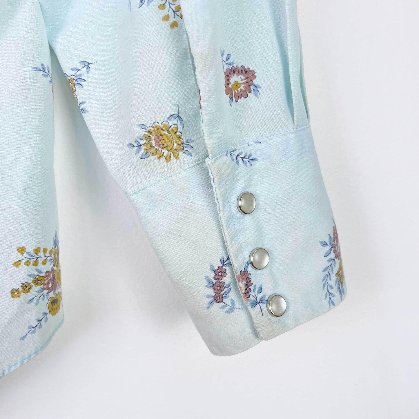 vintage high country western floral snap button shirt