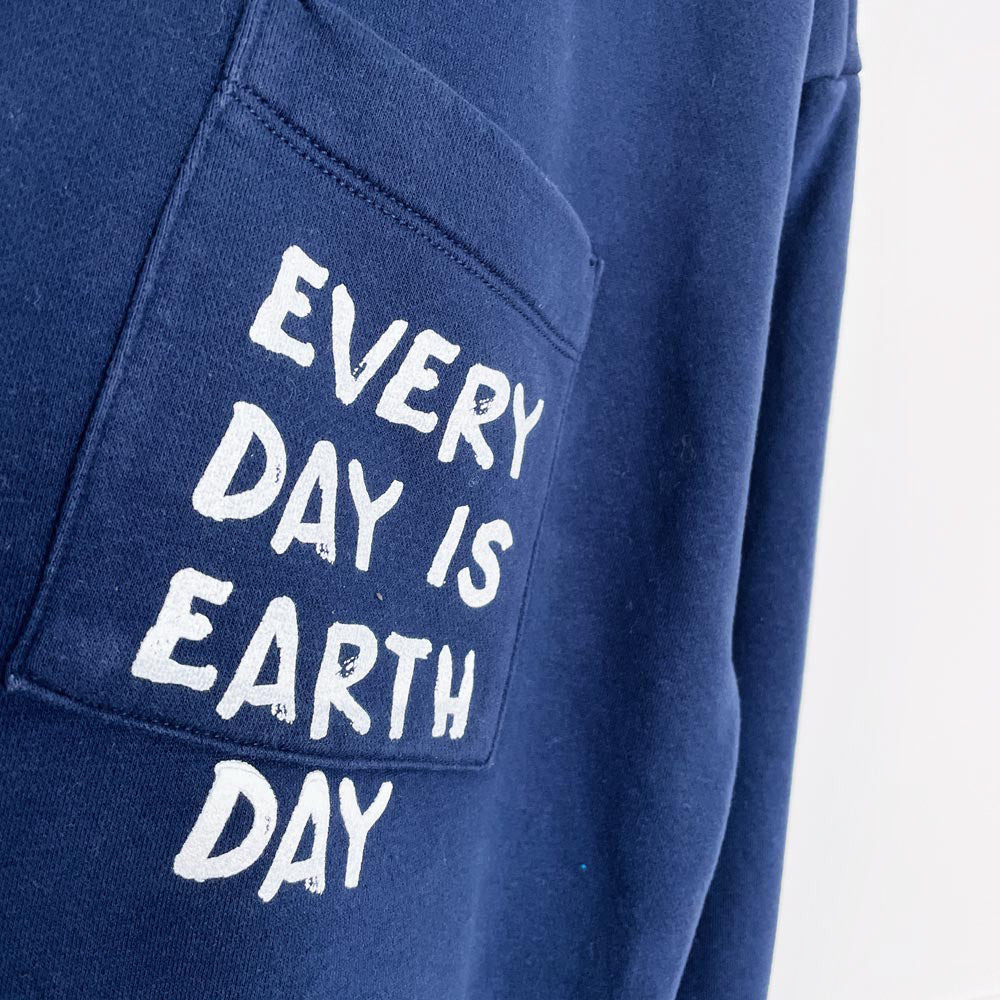 gap workforce x earth activist crop sweatshirt