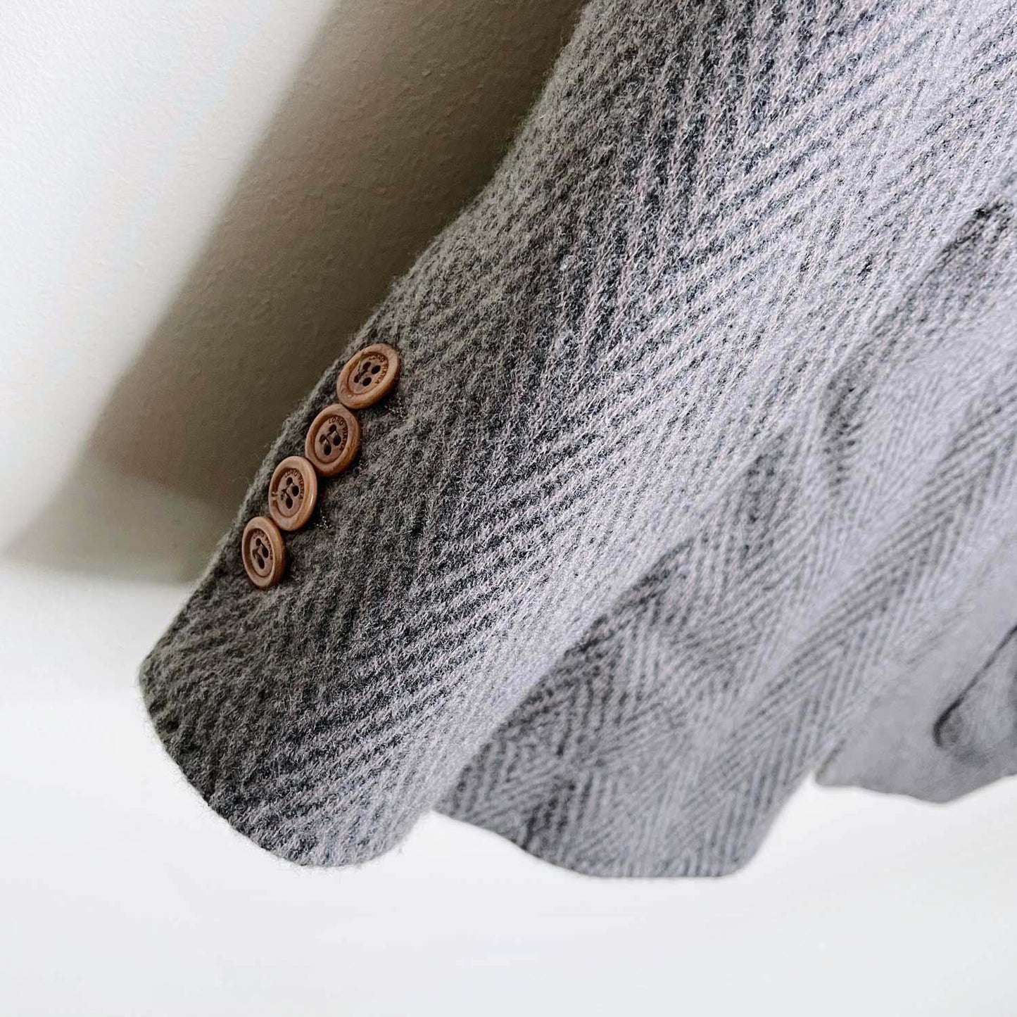 loro piana cashmere herringbone sport jacket - size 56 EU