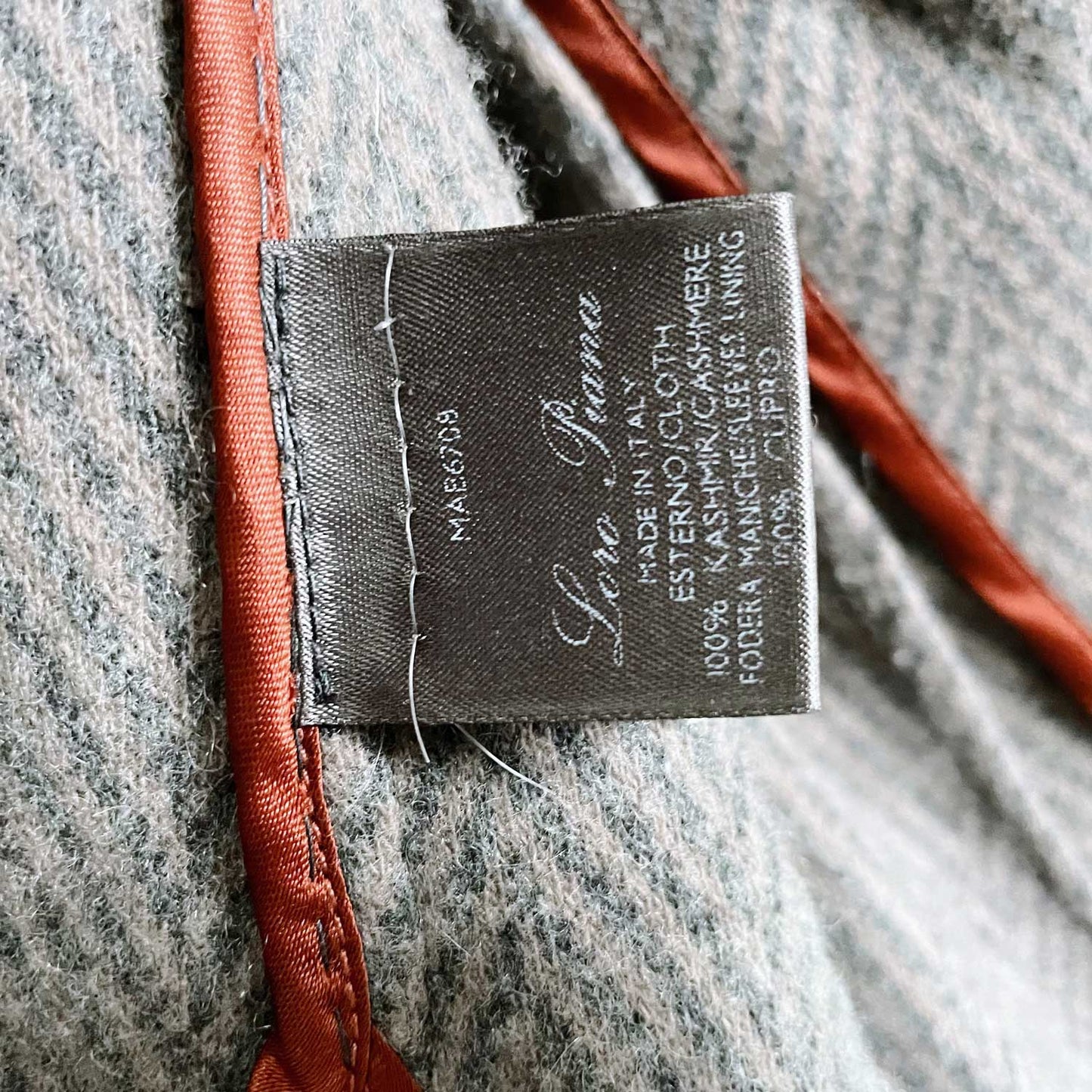 loro piana cashmere herringbone sport jacket - size 56 EU