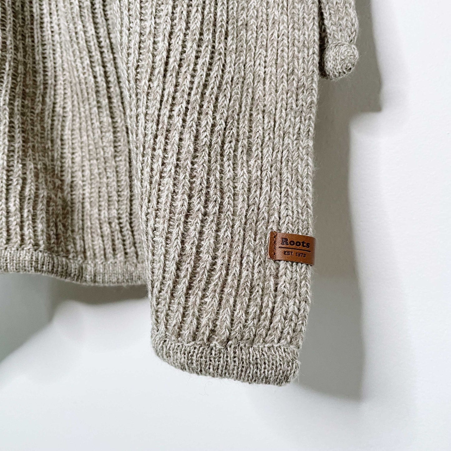 roots 2021 brown knit poncho