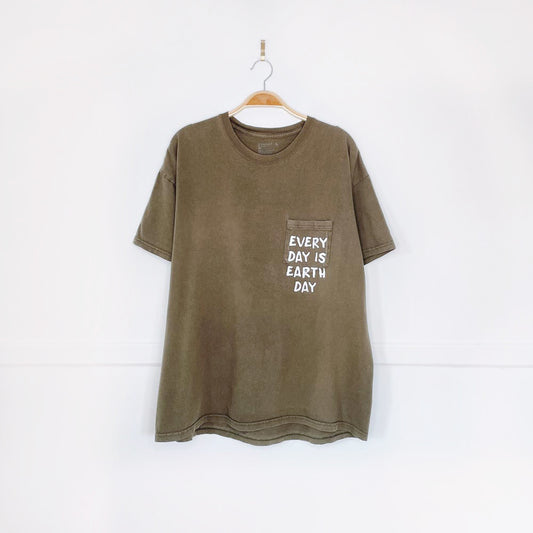 hanes x earth activist pocket tee