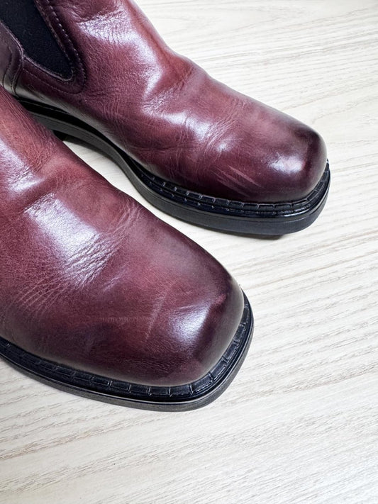 browns crisp cherry leather square toe chelsea boot - good market thrift store