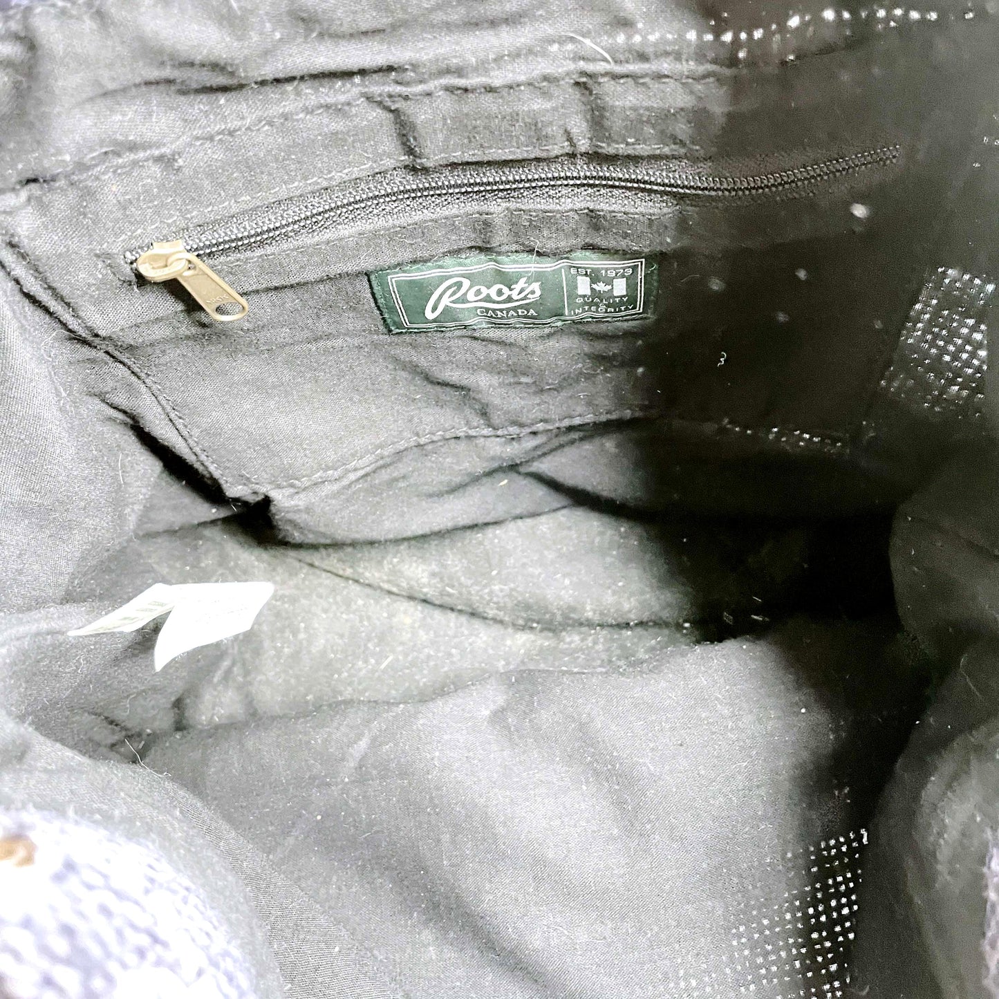 roots woven jute bucket bag with leather trim