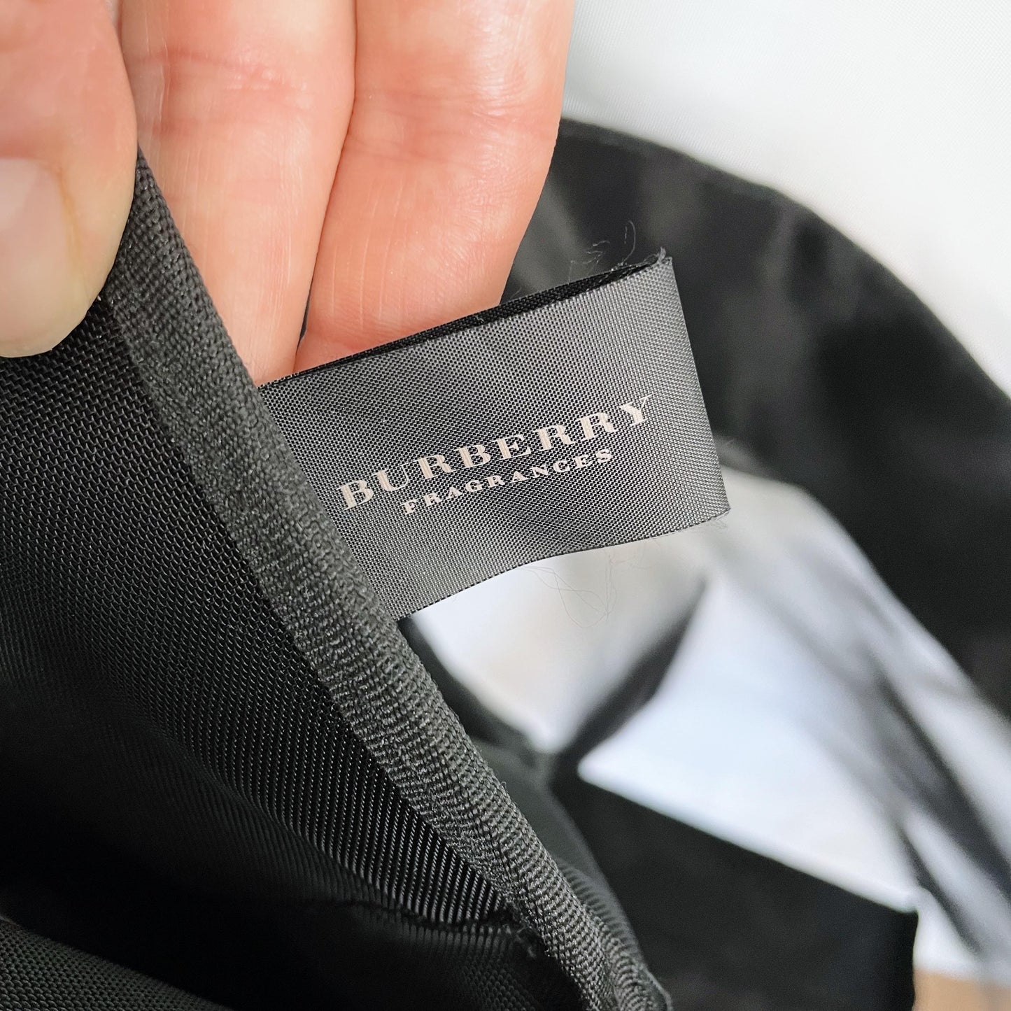 burberry mimimal logo mesh tote