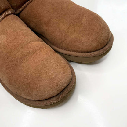 ugg bailey button chestnut ankle sheepskin boots - size 8