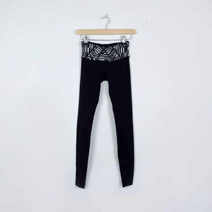 lululemon wunder under pant ying yang stripe - size 2