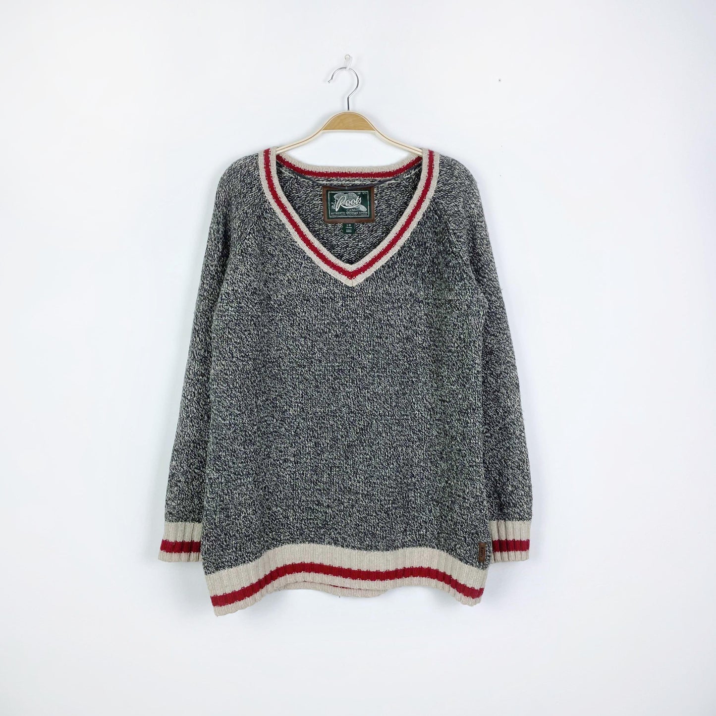 roots wool-blend v-neck cabin sweater - size large