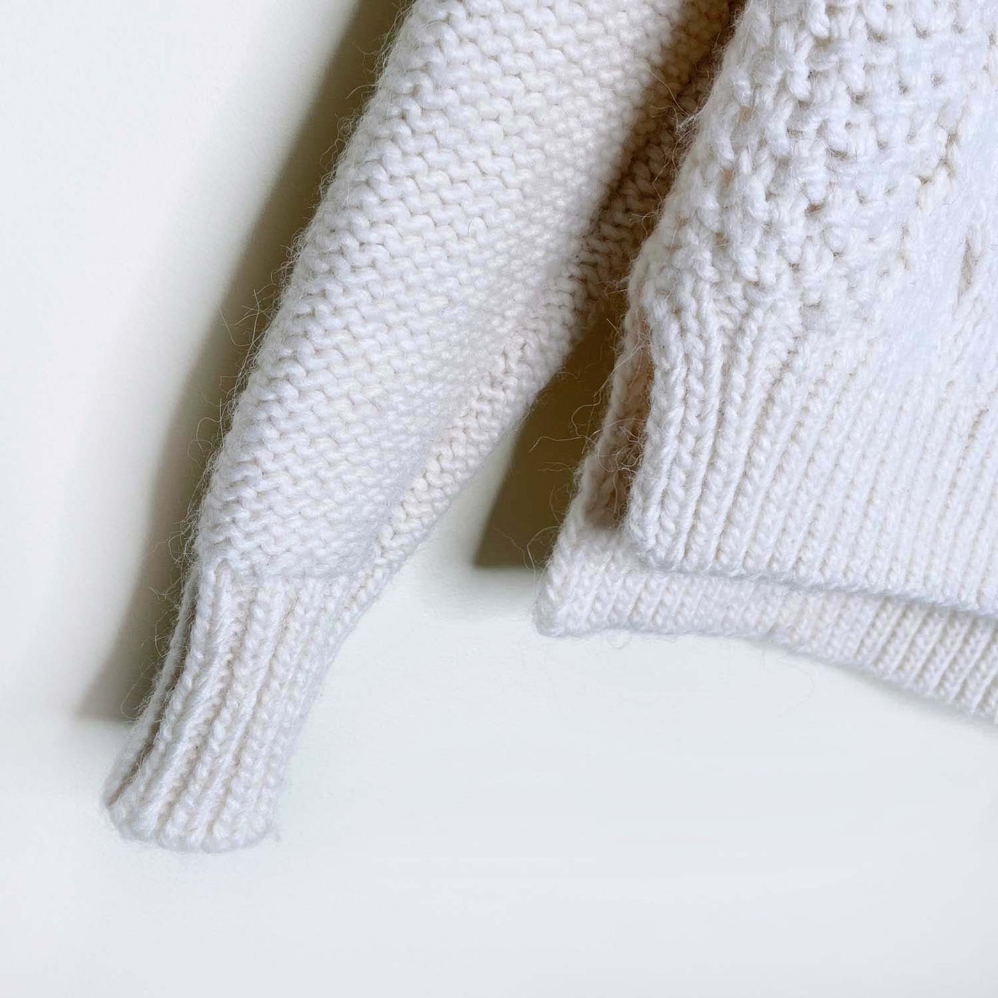 roots wool alpaca cable knit crew sweater - size medium