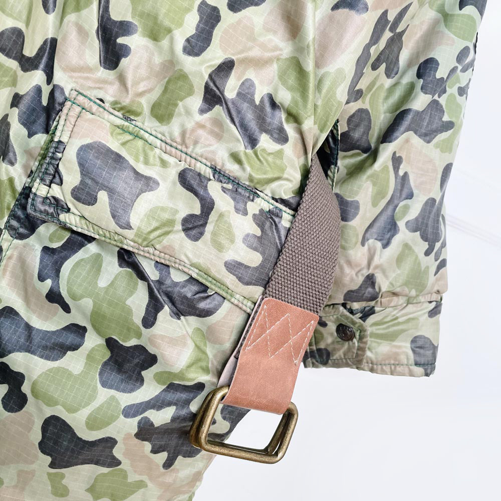 vintage 70s ski-daddle pack in camo down snowsuit