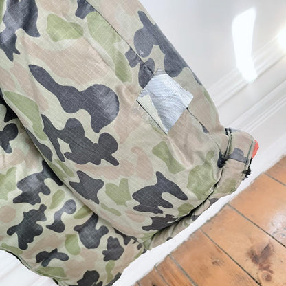 vintage 70s ski-daddle pack in camo down snowsuit