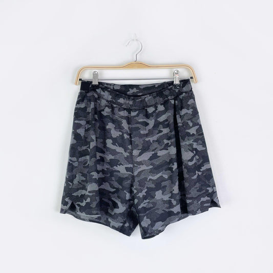 lululemon 2021 surge shorts liner 6" camo