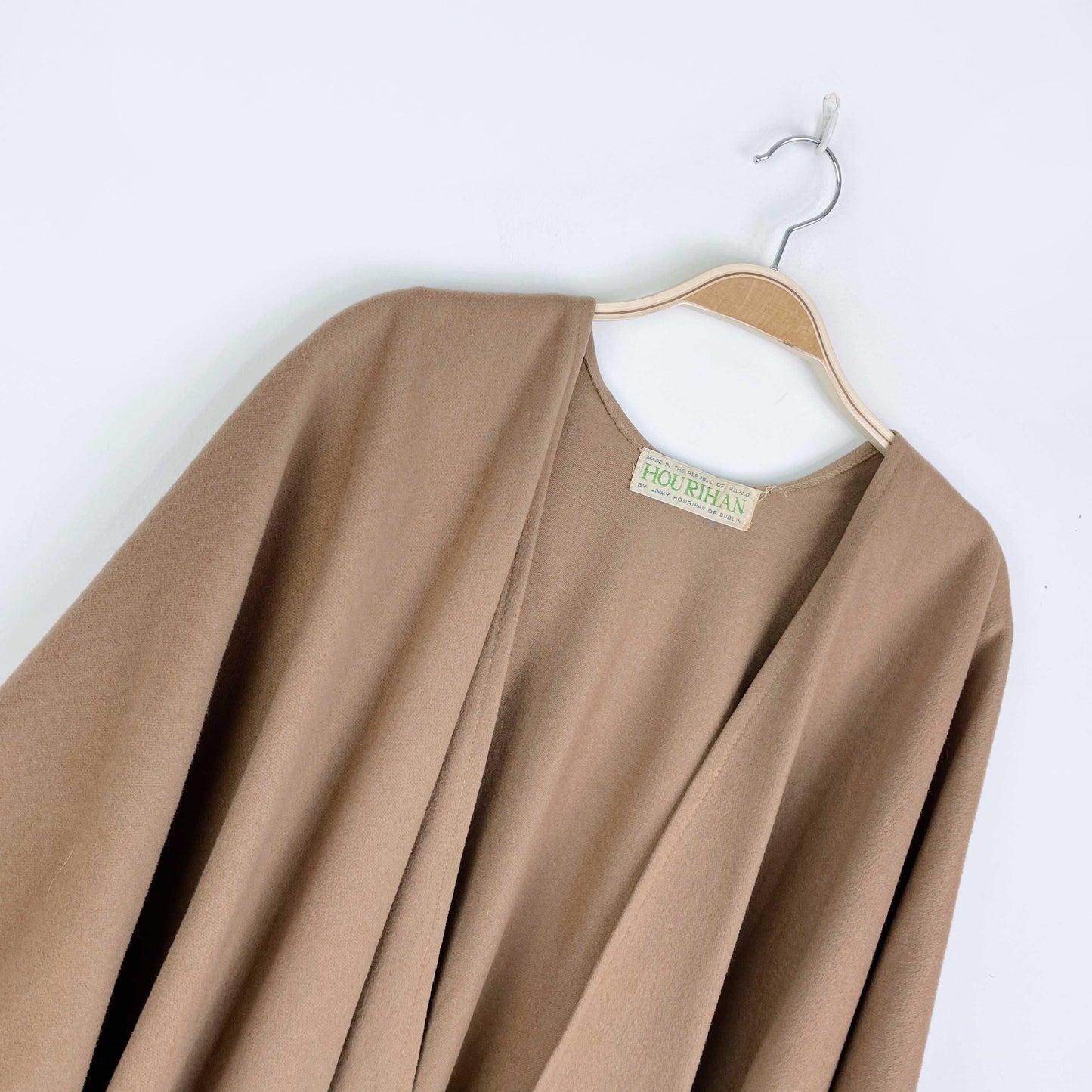 vintage 70s jimmy hourihan 100% irish wool camel cape