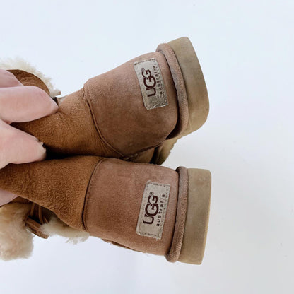ugg bailey button chestnut short sheepskin boots