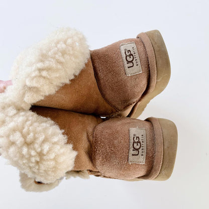 ugg bailey button chestnut short sheepskin boots